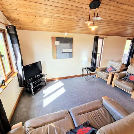 Вилла Lomond 4 With Private Hot Tub - Fife - Loch Leven - Lomond Hills Kelty Экстерьер фото