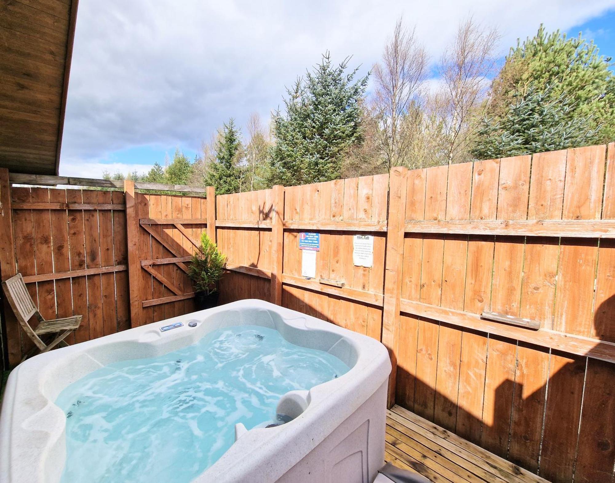 Вилла Lomond 4 With Private Hot Tub - Fife - Loch Leven - Lomond Hills Kelty Экстерьер фото